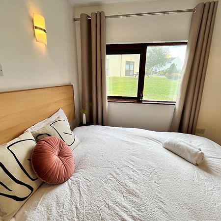 Sea Whispers - My Charming Costal Retreat In Youghal Buitenkant foto